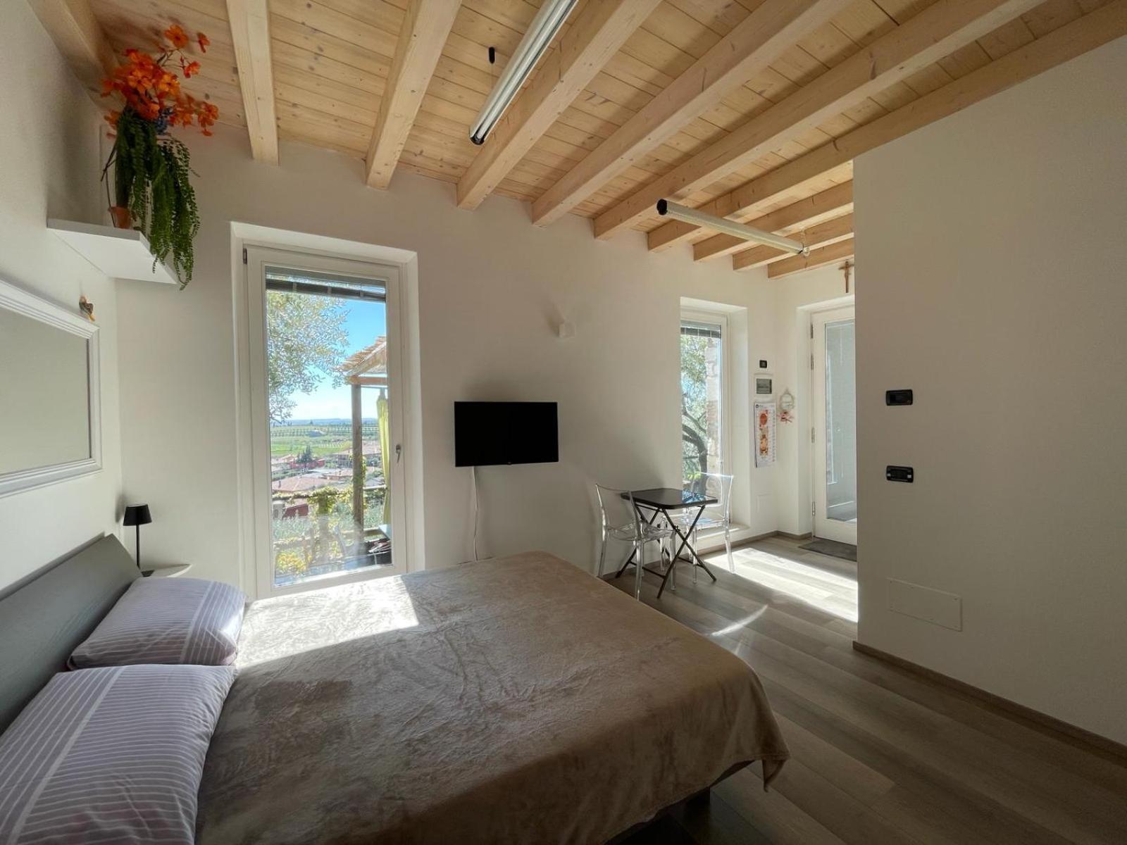 Garden Room คาวาญอง เวโรเนเซ ภายนอก รูปภาพ