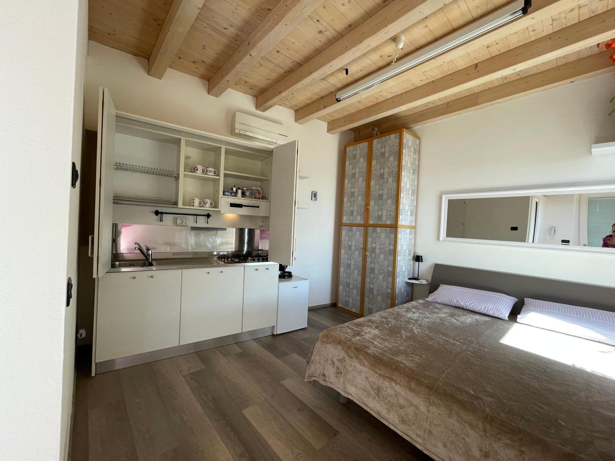 Garden Room คาวาญอง เวโรเนเซ ภายนอก รูปภาพ