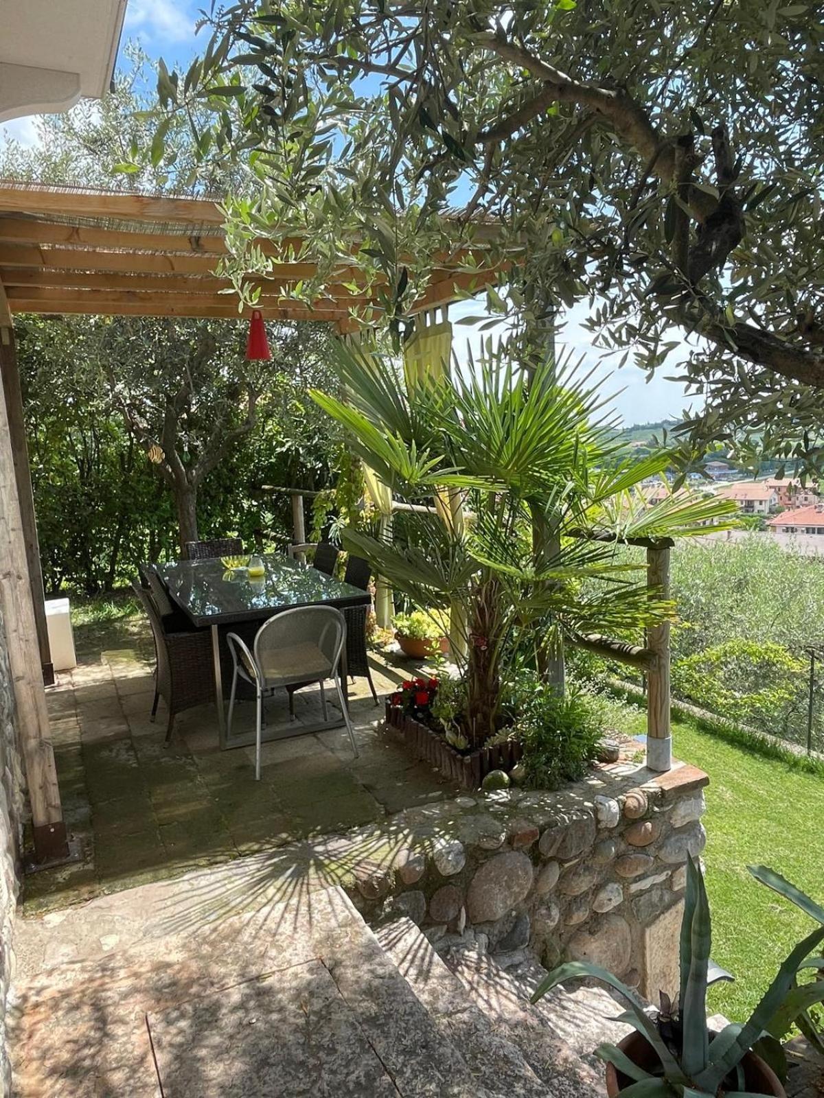 Garden Room คาวาญอง เวโรเนเซ ภายนอก รูปภาพ